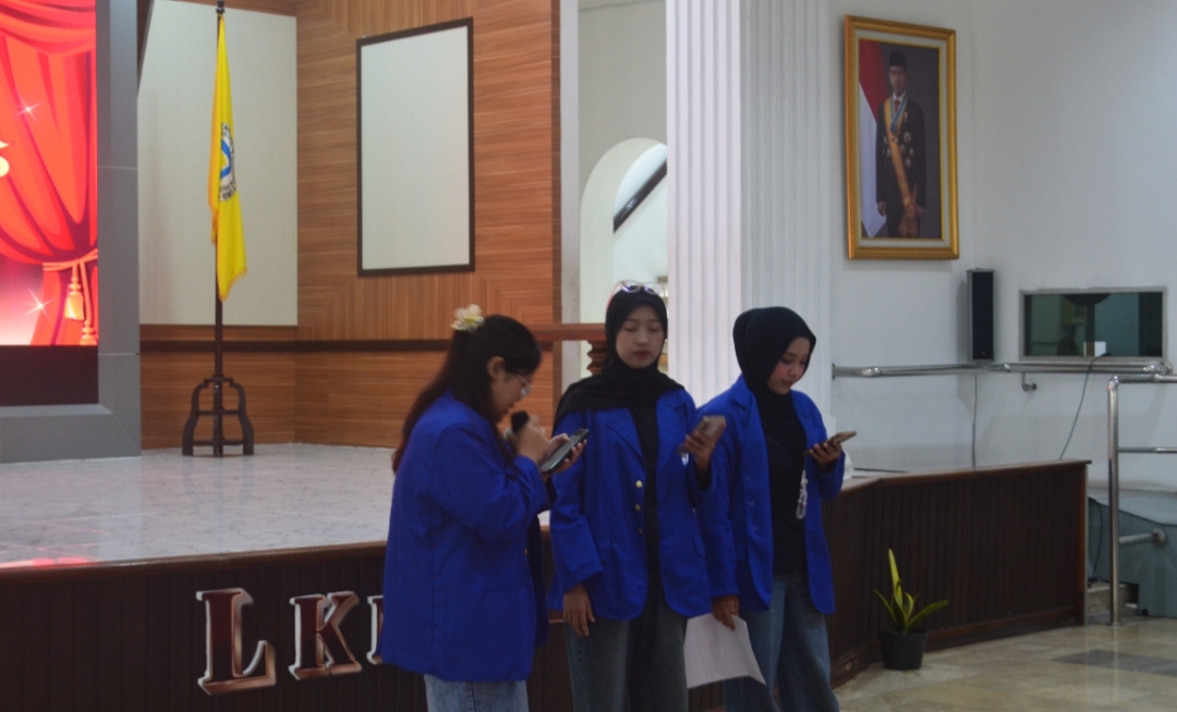 27. Presentasi Proposal Day 2